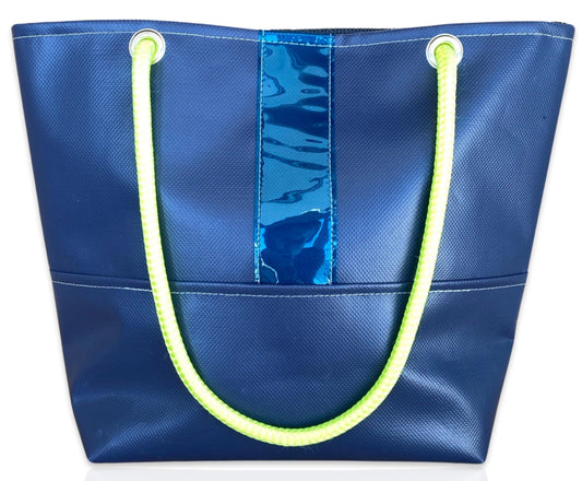 The Fisherman Tote in Caspian